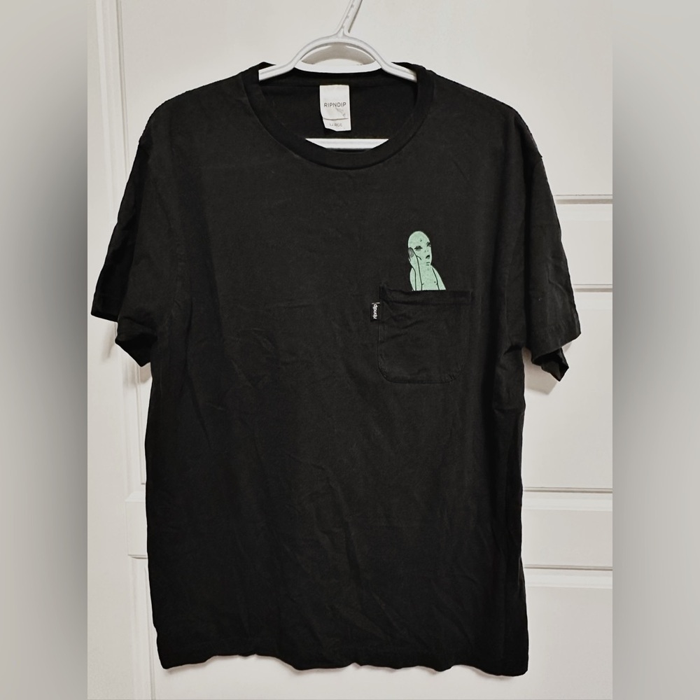 Size Large Black Ripndip Alien Tee